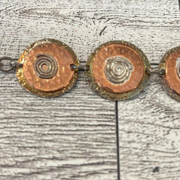 Silver tone and copper Circle Disk toggle bracelet 7 inch - Picture 3 of 6